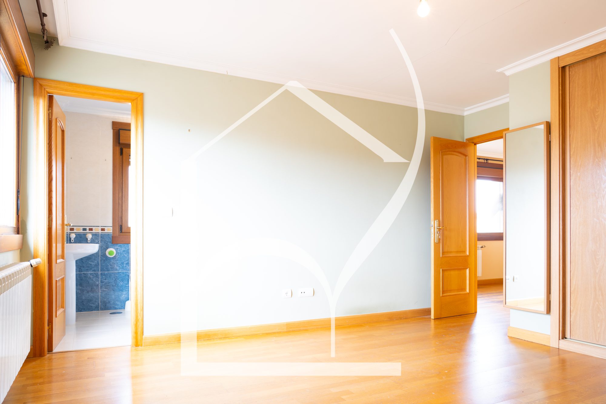Habitación con vestidor