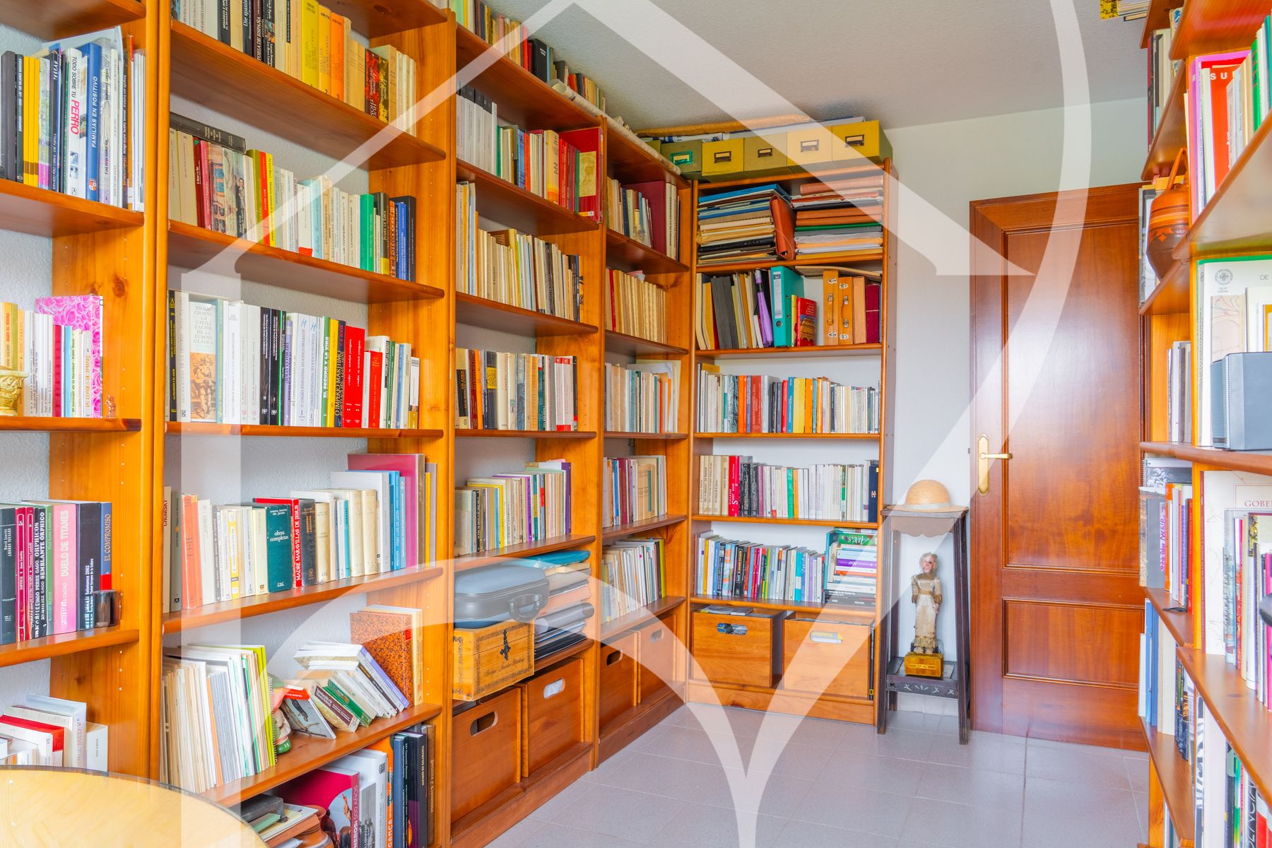 Estudio con librería